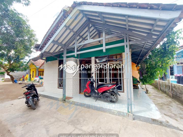  Tampilan Depan Rumah Bu Oom Pangandaran